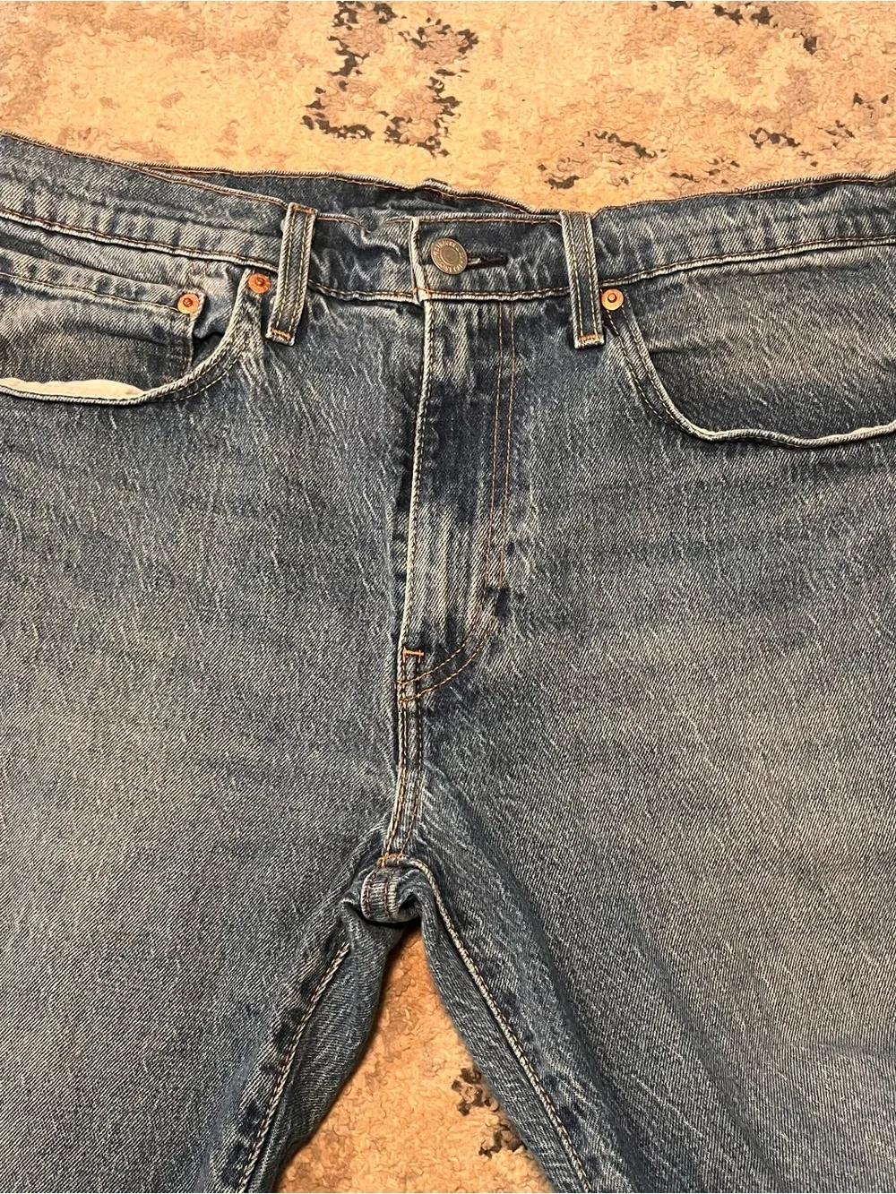 Levis straight leg